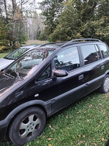 OPEL ZAFIRA 2,2D (2 фото из 4)
