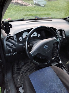 OPEL ZAFIRA 2,2D (4 фото из 4)