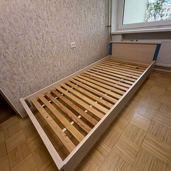 Voodi madratsiga 90x200