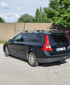 Volvo V70 100 кВт (2 фото из 11)