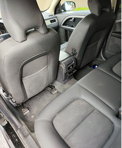 Volvo V70 100 кВт (9 фото из 11)