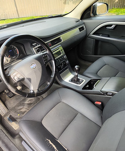 Volvo V70 100 кВт (11 фото из 11)