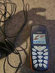 Nokia 3510 (2 фото из 3)