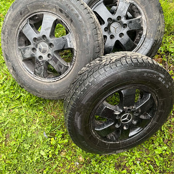 Mercedes-Benz Sprinter 16" valuveljed + naastrehvid 6×130