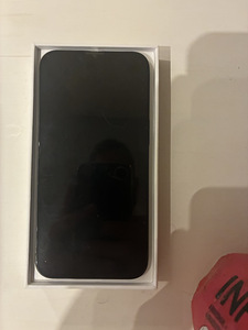 iPhone 16e 128gb черный (1 фото из 3)