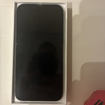 iPhone 16e 128gb черный