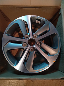 Ronal Hyundai R16 valuvelg 52910A6700 52910 A6700 (1 foto / 3)