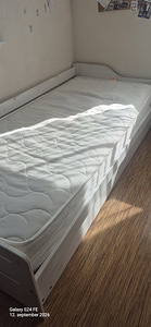 Продаётся кровать 90×2 (3 фото из 4)