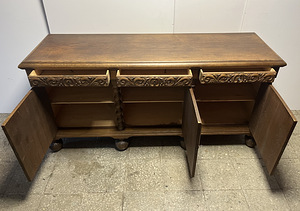 Комод в стиле барокко (2 фото из 9)