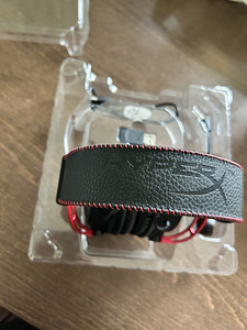 Беспроводная игровая гарнитура HyperX Cloud Alpha Wireless, (4 фото из 6)