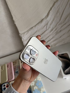 iPhone 15 pro 256gb (7 foto / 10)