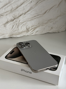 iPhone 15 pro 256gb (1 foto / 10)