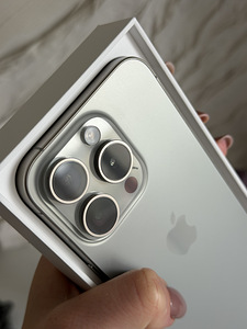 iPhone 15 pro 256gb (3 foto / 10)