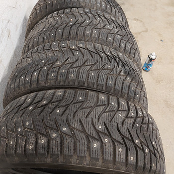 Зимние шины 215 55 r17