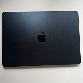 MacBook Air 15 M2 512 ГБ