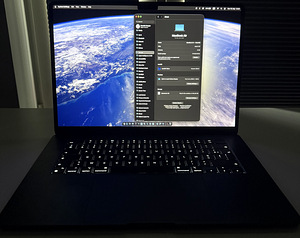 MacBook Air 15 M2 512 ГБ (2 фото из 9)
