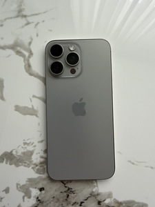 iPhone 15 Pro Max (2 фото из 3)