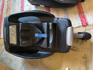 Maxi cosi CabrioFix + Family Fix + EasyFix (2 foto / 6)