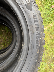 Goodyear UltraGrip Ice Arctic (4 фото из 6)
