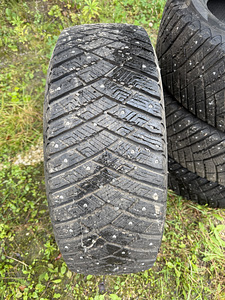 Goodyear UltraGrip Ice Arctic (5 фото из 6)