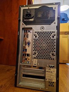 Xeon аналог i7-3770 / 16GB RAM / SSD / HDD (4 фото из 10)