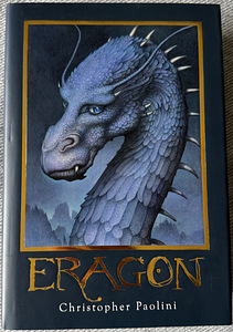 Четыре части серии «Eragon» Кристофера Паолини (1 фото из 4)