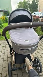 Cybex Priam 4(Rose Gold) 2 в 1 (1 фото из 8)