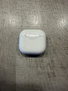 AirPods 4 case (2 foto / 3)