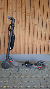 Segway Ninebot ES4 для ремонта или на запчасти (1 фото из 2)