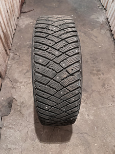 Зимняя резина/шины 215/65R16 Nissan original диски (4 фото из 6)