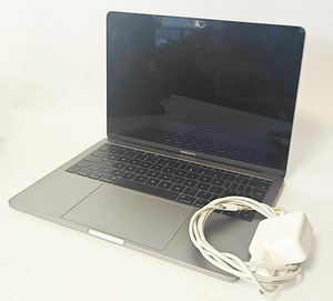 Ноутбук Macbook Pro 13-inch, 2017 8GB RAM (2 фото из 3)