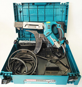 Kruvikeeraja Makita 6843JX 470W 6000 p/min (2 foto / 4)