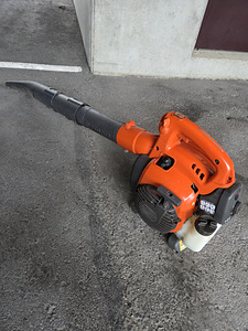 Lehepuhur Husqvarna 125b (1 foto / 4)