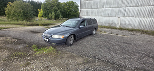 Volvo V70 2.4 (3 фото из 10)