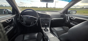 Volvo V70 2.4 (8 фото из 10)