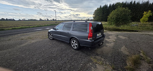 Volvo V70 2.4 (1 фото из 10)