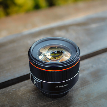 Samyang AF 85mm, F1.4 EF Canon