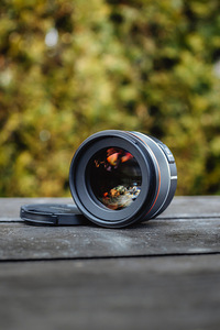Samyang AF 85mm, F1.4 EF Canon (2 foto / 4)