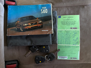 VOLVO S60 / VELUUR / AUTOMAAT / ÜV 09.2027 (14 foto / 15)