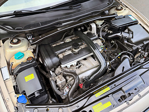 VOLVO S60 / VELUUR / AUTOMAAT / ÜV 09.2027 (6 foto / 15)