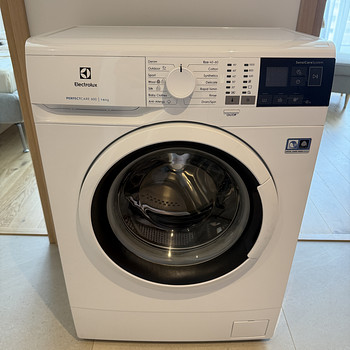 Eestlaetav pesumasin 6kg Electrolux PerfectCare 600