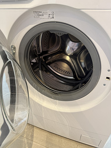 Стиральная машина с фронтальной загрузкой 6 кг Electrolux PerfectCare 600 (2 фото из 3)