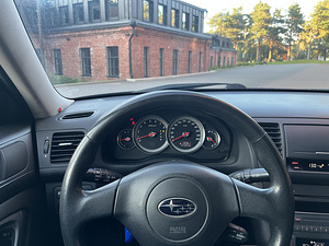 Subaru Legacy 2.0i 4WD ATM - registreerimistasu makstud (8 foto / 12)