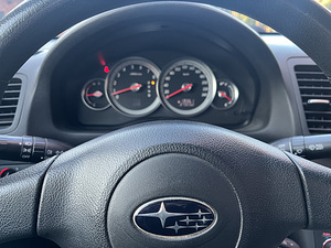 Subaru Legacy 2.0i 4WD ATM - registreerimistasu makstud (9 foto / 12)