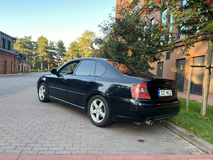 Subaru Legacy 2.0i 4WD ATM - registreerimistasu makstud (6 foto / 12)