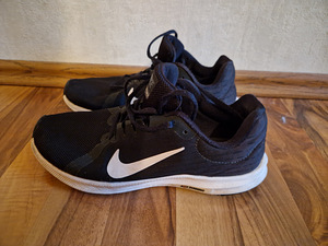 Tossud/botased Nike 38,5 (1 foto / 5)