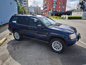 Jeep Grand Cherokee (2 фото из 9)