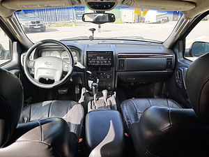 Jeep Grand Cherokee (7 фото из 9)