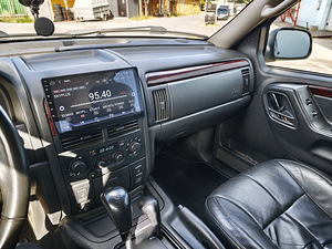 Jeep Grand Cherokee (9 фото из 9)