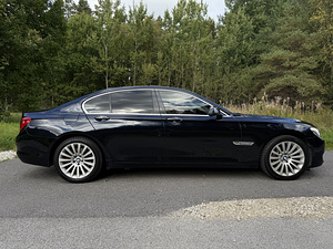 BMW 740 xdrive (3 фото из 14)